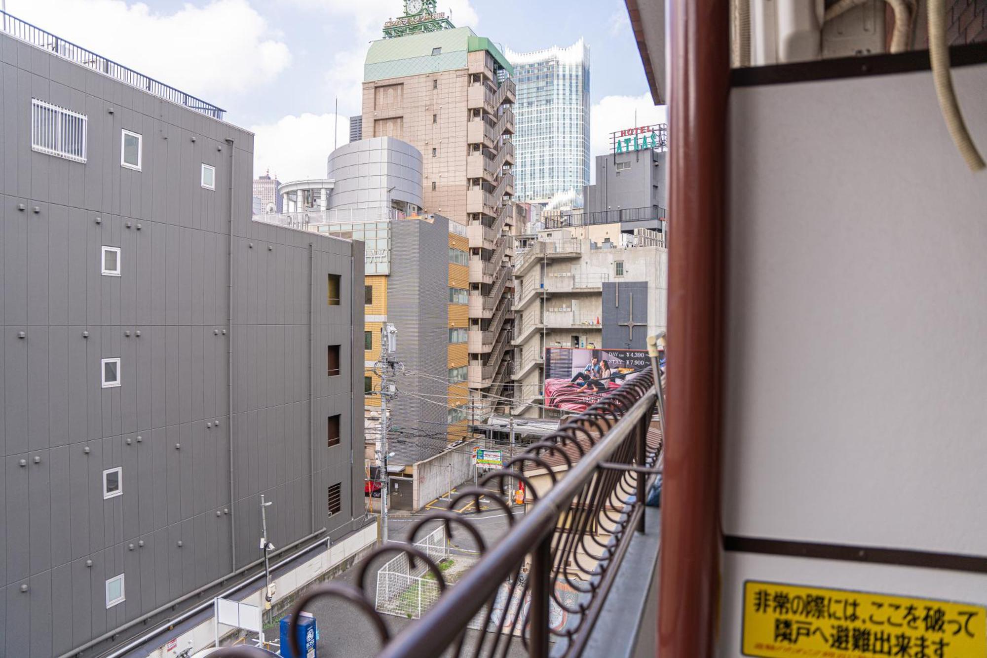 Aparthotel G59a新宿最中心 東新宿站5分-shinjuku Center 5 Mins To Station, Max 3 直达新宿 涉谷 表参道 池袋 上野 代代木 银座 原宿 Tokyo